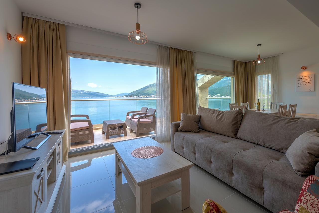 Apartments Villa Adriatic ติวัต ภายนอก รูปภาพ